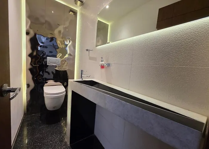 Lujosa Casa En Del Valle, 10 Personas, Garage, Jacuzzi Y Roof Garden Con Asador * Mexico
