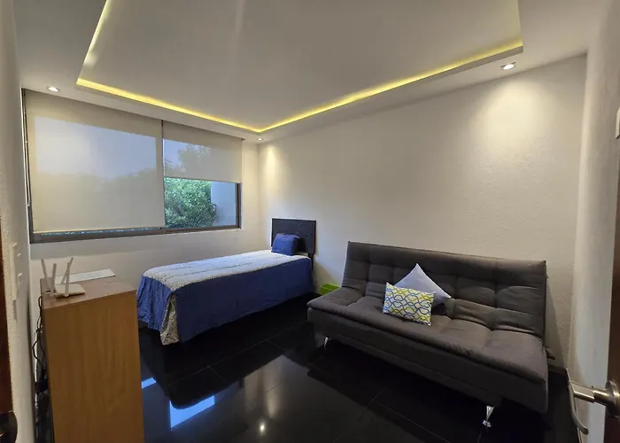 Hébergement de vacances Lujosa Casa En Del Valle, 10 Personas, Garage, Jacuzzi Y Roof Garden Con Asador Mexico